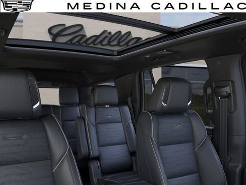 New 2026 Cadillac Escalade Luxury w/ LPO, Radiant Package image 25