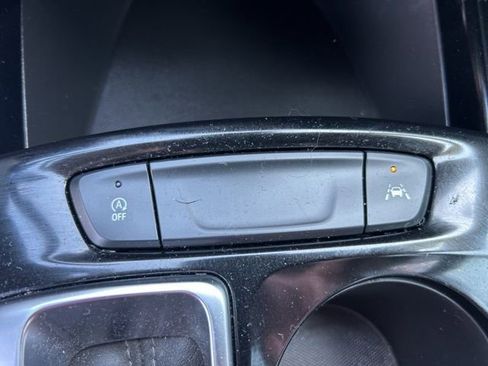 Used 2024 Chevrolet Trax ACTIV w/ Driver Confidence Package image 17