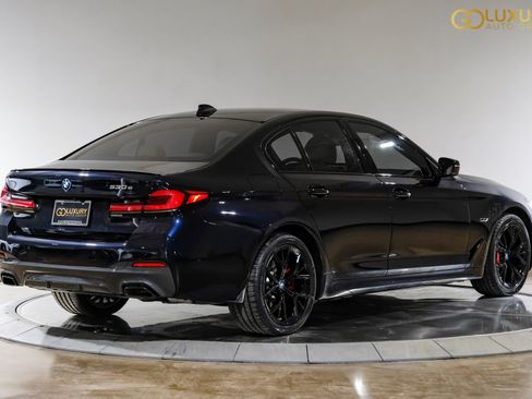 Used 2023 BMW 530e 530e iPerformance w/ M Sport Package image 10
