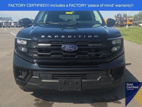 Used 2025 Ford Expedition Max Active AWD/4WD image 4