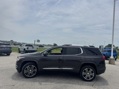 Used 2018 GMC Acadia Denali w/ Technology Package AWD/4WD image 6
