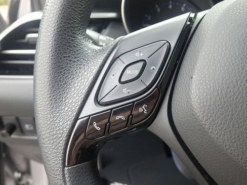 Used 2019 Toyota C-HR LE image 19