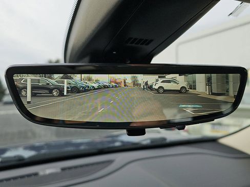 Used 2023 GMC Acadia Denali w/ Denali Ultimate Package image 9