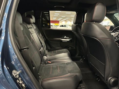 Used 2022 Mercedes-Benz GLB 250 image 29