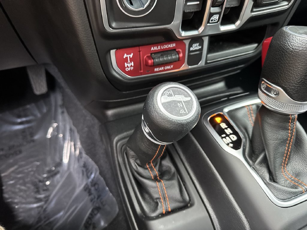 Used 2023 Jeep Gladiator Mojave AWD/4WD image 52