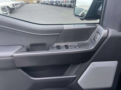 Used 2025 Ford F150 Lariat w/ Equipment Group 502A High AWD/4WD image 13