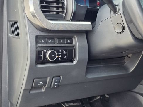 Used 2023 Ford F250 Platinum AWD/4WD image 21