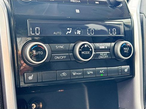 Used 2022 Subaru Ascent Limited image 16