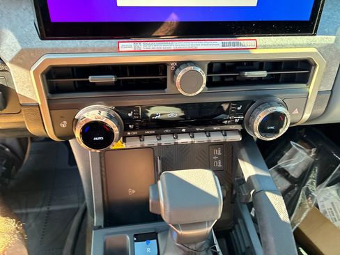 New 2025 Toyota Tacoma Trailhunter image 25