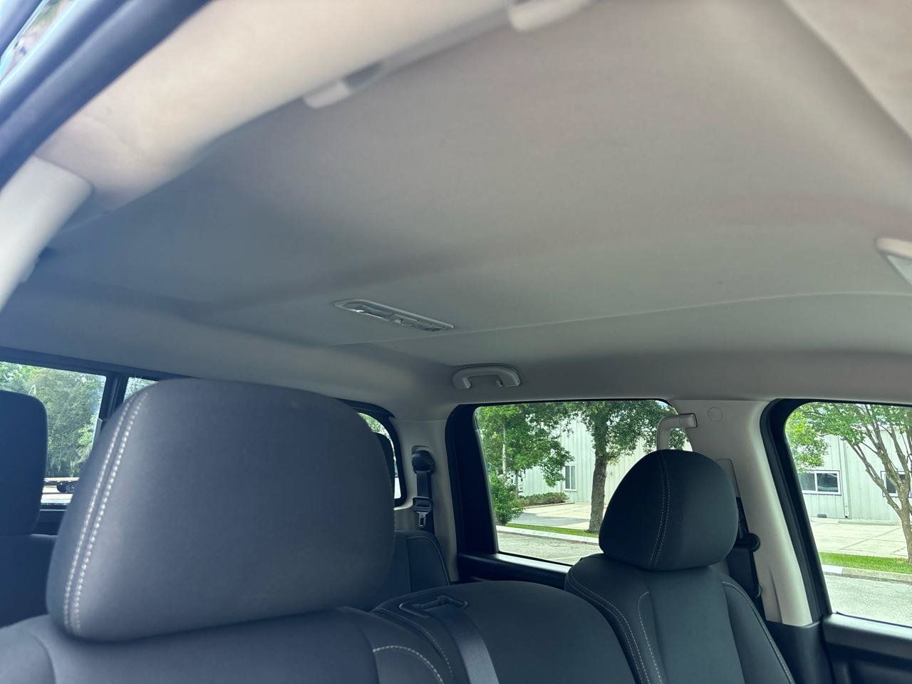 Used 2018 Nissan Titan SV RWD image 18