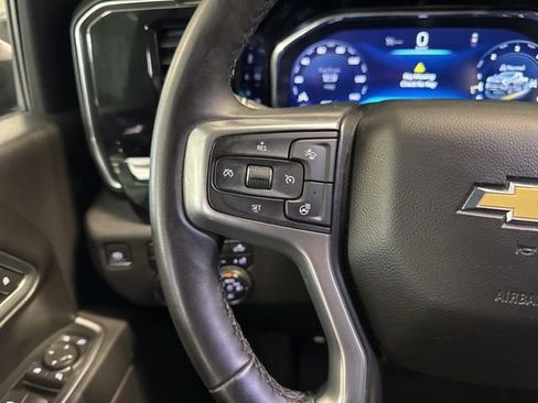Used 2025 Chevrolet Silverado 2500 LT AWD/4WD image 4