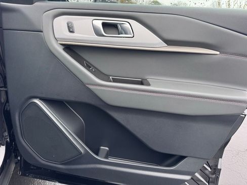 New 2026 Ford Explorer Active AWD/4WD image 24