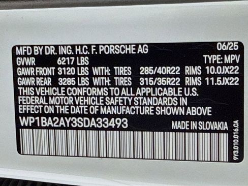 New 2025 Porsche Cayenne Coupe image 34