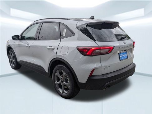 New 2025 Ford Escape ST-Line w/ Equipment Group 301A image 4