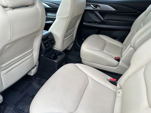 Used 2023 MAZDA CX-9 Touring image 12
