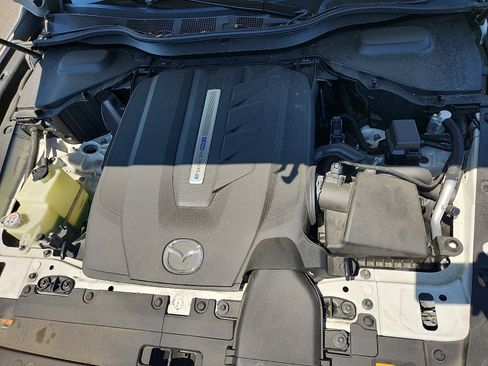 Certified 2024 MAZDA CX-90 Plug-In Hybrid w/ Preferred AWD/4WD image 32