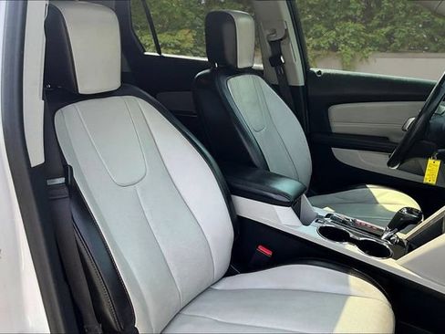 Used 2017 GMC Terrain SLT w/ Open Road Package AWD/4WD image 29