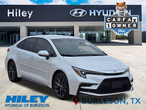 Used 2026 Toyota Corolla SE FWD image 1