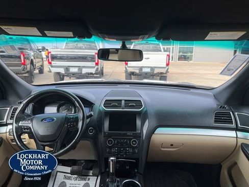 Used 2016 Ford Explorer XLT w/ Equipment Group 202A image 26