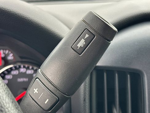 Used 2018 Chevrolet Silverado 1500 Custom w/ Custom Convenience Package image 32