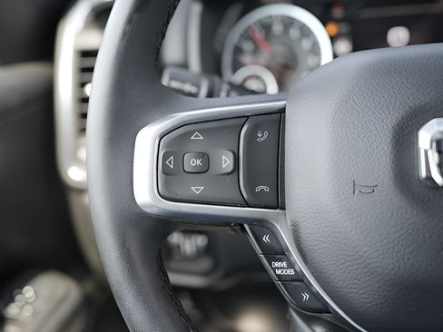 Used 2025 RAM 1500 Big Horn AWD/4WD image 27