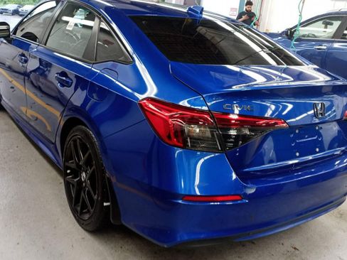 Used 2024 Honda Civic Sport image 2
