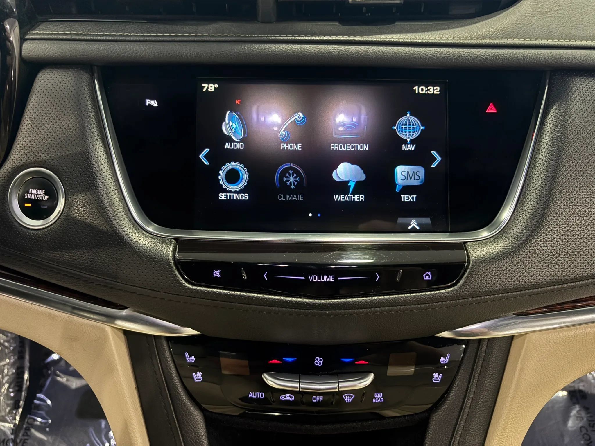 Used 2018 Cadillac XT5 Premium Luxury FWD image 28