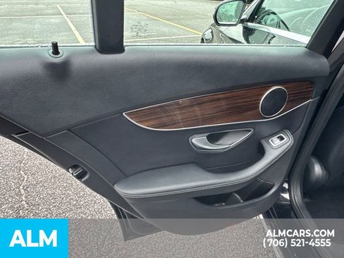 Used 2017 Mercedes-Benz C 300 4MATIC Sedan image 15