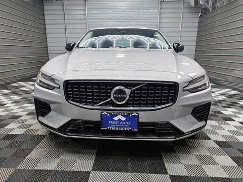 Used 2023 Volvo S60 T8 Plus AWD/4WD image 4