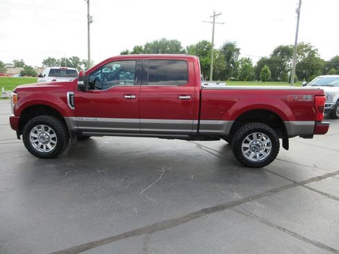 Used 2019 Ford F250 Limited w/ FX4 Off-Road Package AWD/4WD image 11