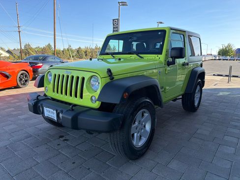Used 2016 Jeep Wrangler Sport w/ Quick Order Package 24S AWD/4WD image 4