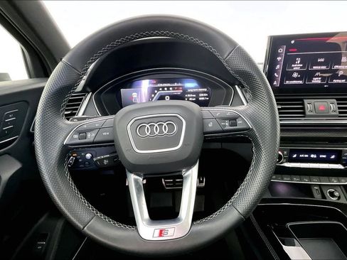 Used 2023 Audi SQ5 Prestige w/ Prestige Package image 7