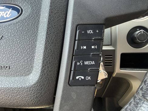 Used 2014 Ford F150 XLT w/ XLT Chrome Package AWD/4WD image 22