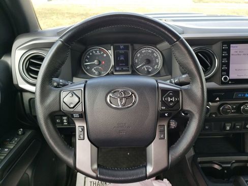 Used 2023 Toyota Tacoma TRD Sport image 14