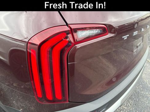 Used 2020 Kia Telluride EX w/ EX Premium Package image 11