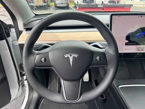 Used 2022 Tesla Model Y Performance AWD/4WD image 18