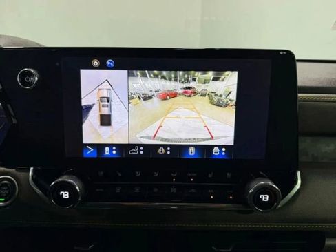 Used 2023 Chevrolet Colorado ZR2 w/ ZR2 Convenience Package III image 20