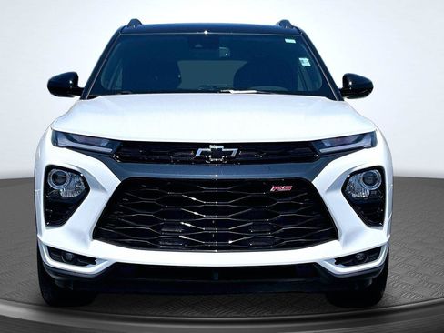 Used 2023 Chevrolet TrailBlazer RS w/ Technology Package AWD/4WD image 3