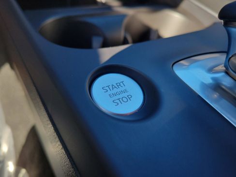 Certified 2025 INFINITI QX50 Sport image 18