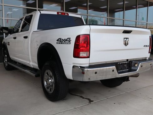 Used 2017 RAM 2500 Tradesman w/ Chrome Appearance Group AWD/4WD image 6