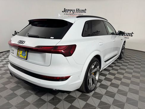 Used 2022 Audi e-tron S Prestige w/ Prestige Package AWD/4WD image 6