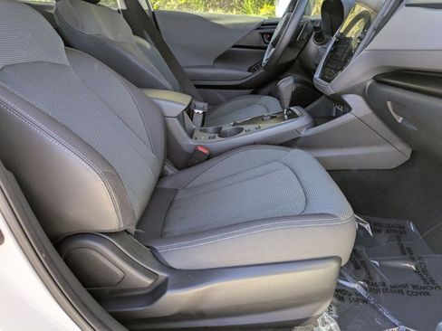 Used 2024 Subaru Crosstrek 2.0i Premium image 25