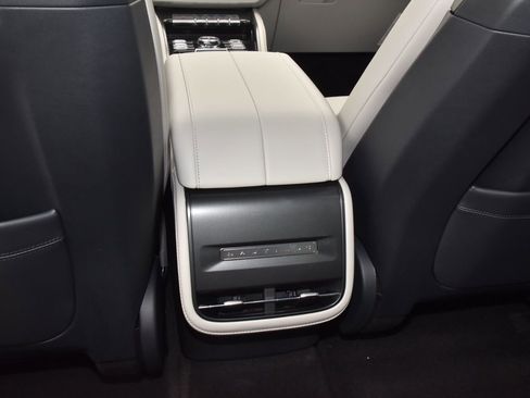 New 2026 Lincoln Nautilus Premier AWD/4WD image 25