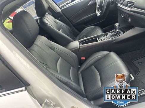Used 2017 MAZDA MAZDA3 Grand Touring image 23