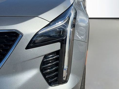 Used 2023 Cadillac XT4 Sport image 9