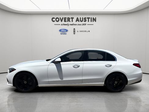 Used 2022 Mercedes-Benz C 300 Sedan image 2