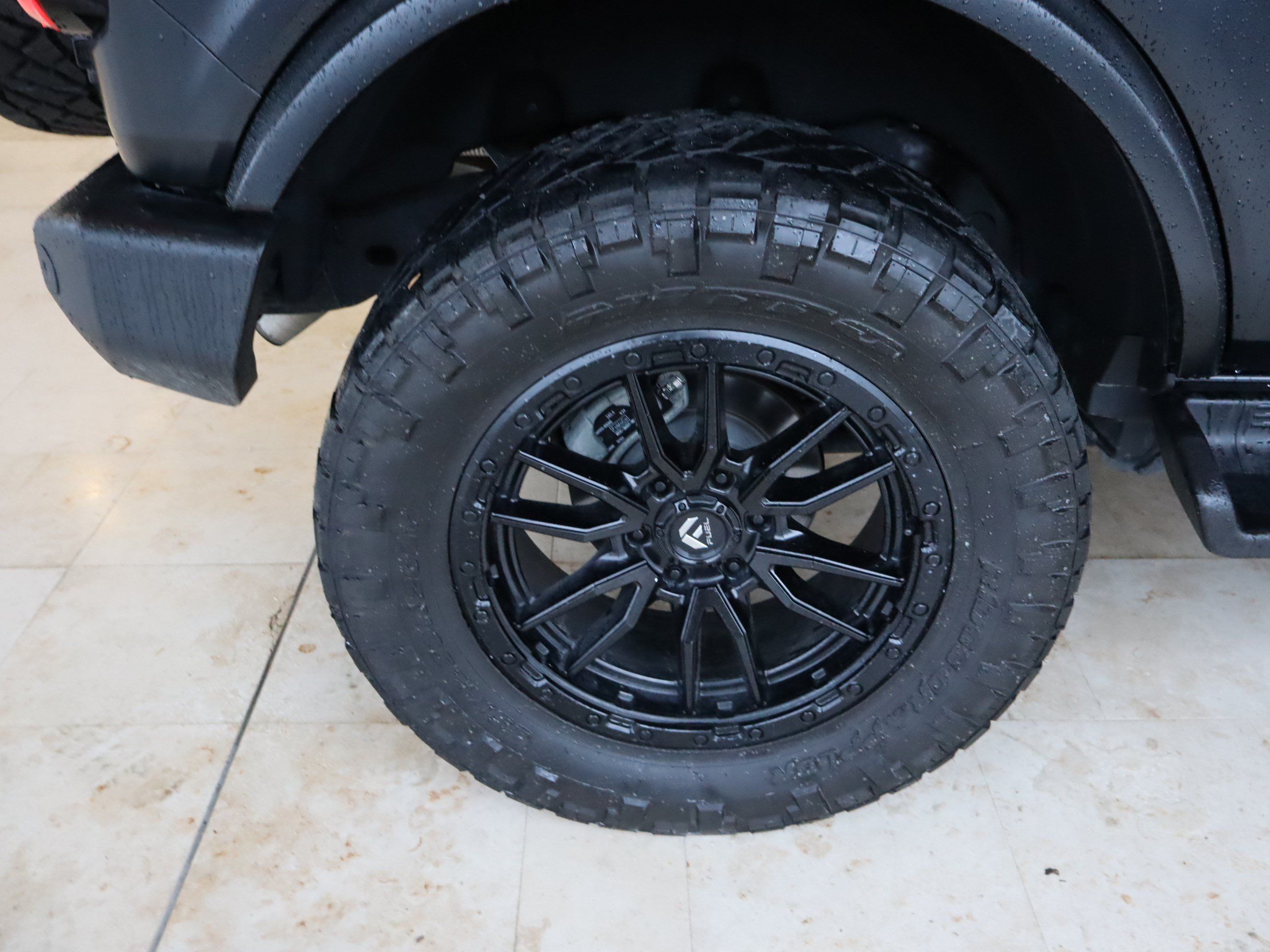 Used 2025 Ford Bronco Outer Banks w/ Matte Film Protection Package AWD/4WD image 41