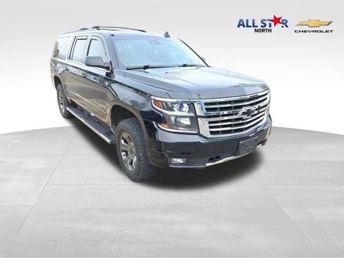Used 2016 Chevrolet Suburban LT image 1