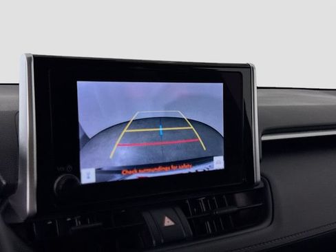 Used 2023 Toyota RAV4 XLE FWD image 13