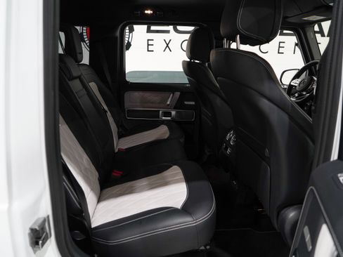 Used 2024 Mercedes-Benz G 550 image 19